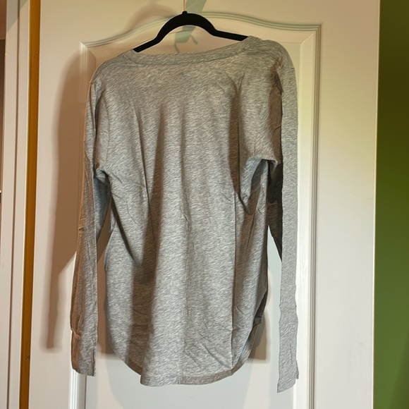 Bobi Heather Gray, long sleeve T-shirt in WT🩶🩶🩶 - Picture 2 of 3